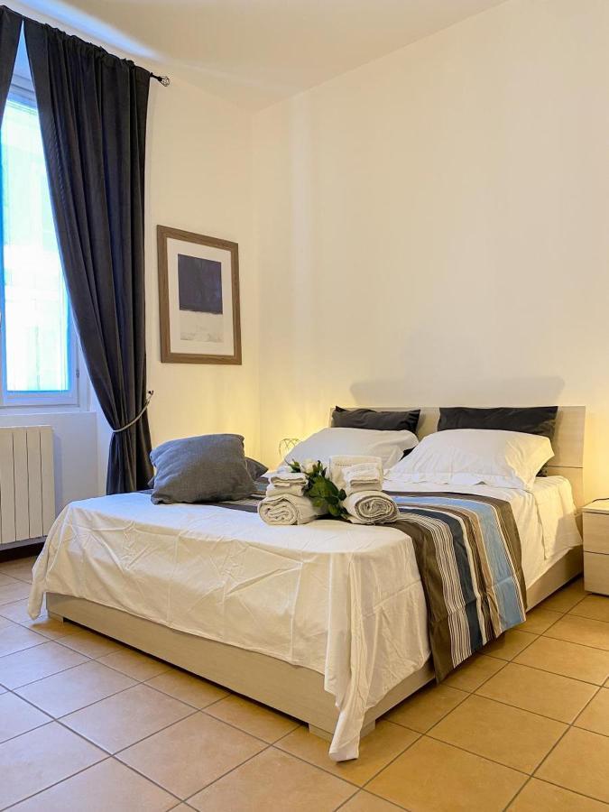 La Ringhiera Fiorita - 101 - 1 Min Centro Storico Apartamento Monza Exterior foto
