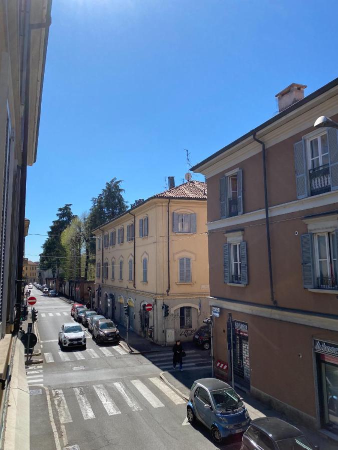 La Ringhiera Fiorita - 101 - 1 Min Centro Storico Apartamento Monza Exterior foto