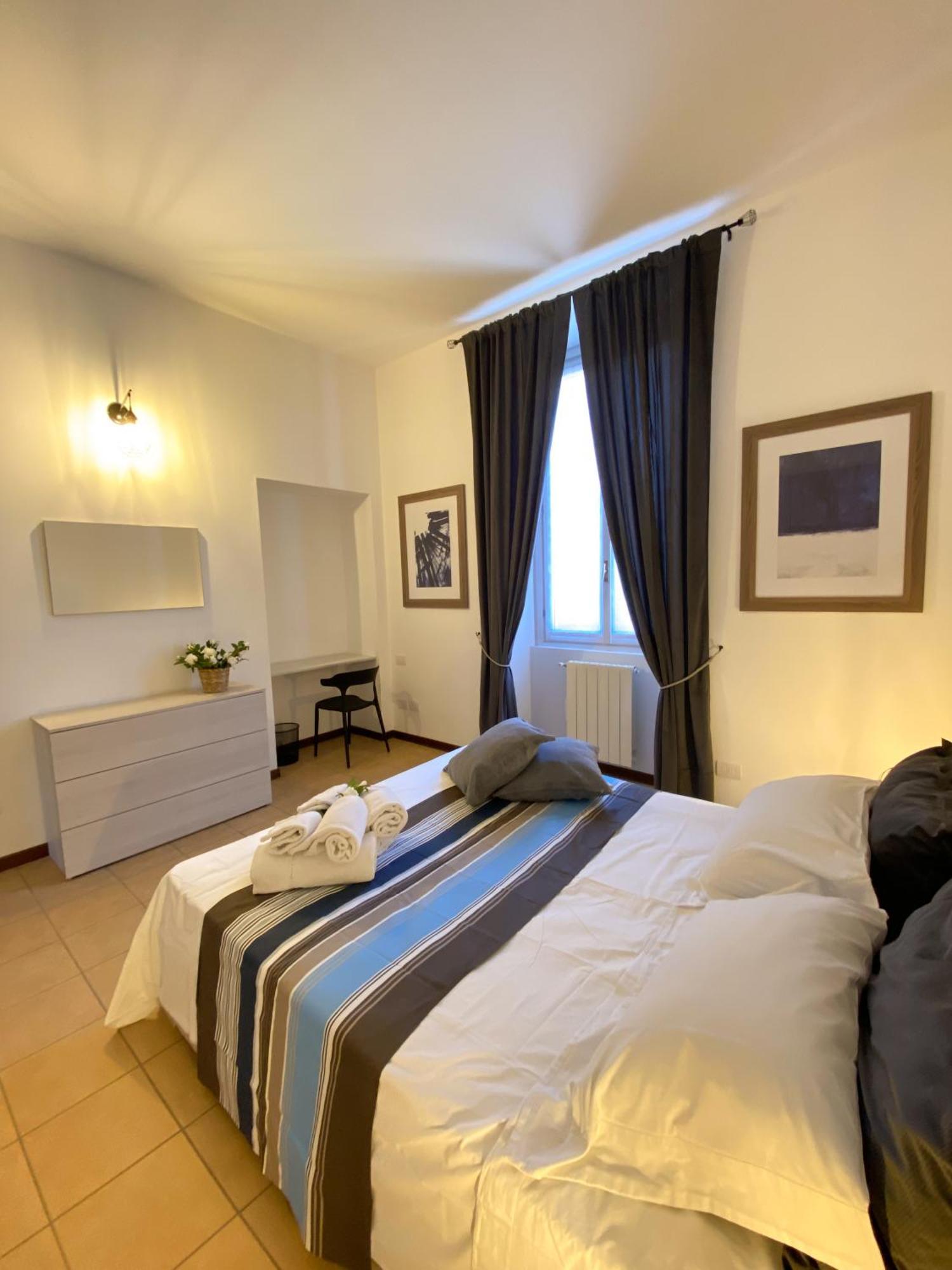La Ringhiera Fiorita - 101 - 1 Min Centro Storico Apartamento Monza Exterior foto